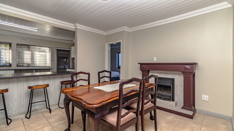 6 Bedroom Property for Sale in Costa Sarda Western Cape
